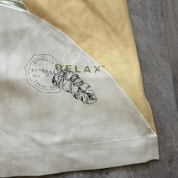 Tommy Bahama Shirt XL Mens 100% Silk Yellow Beige Button Up Relax - Picture 6 of 13